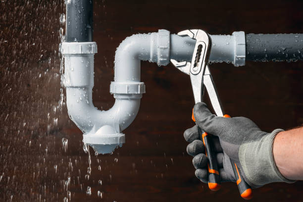 Professional Gas Line Repair technician working in Brooklyn, IN